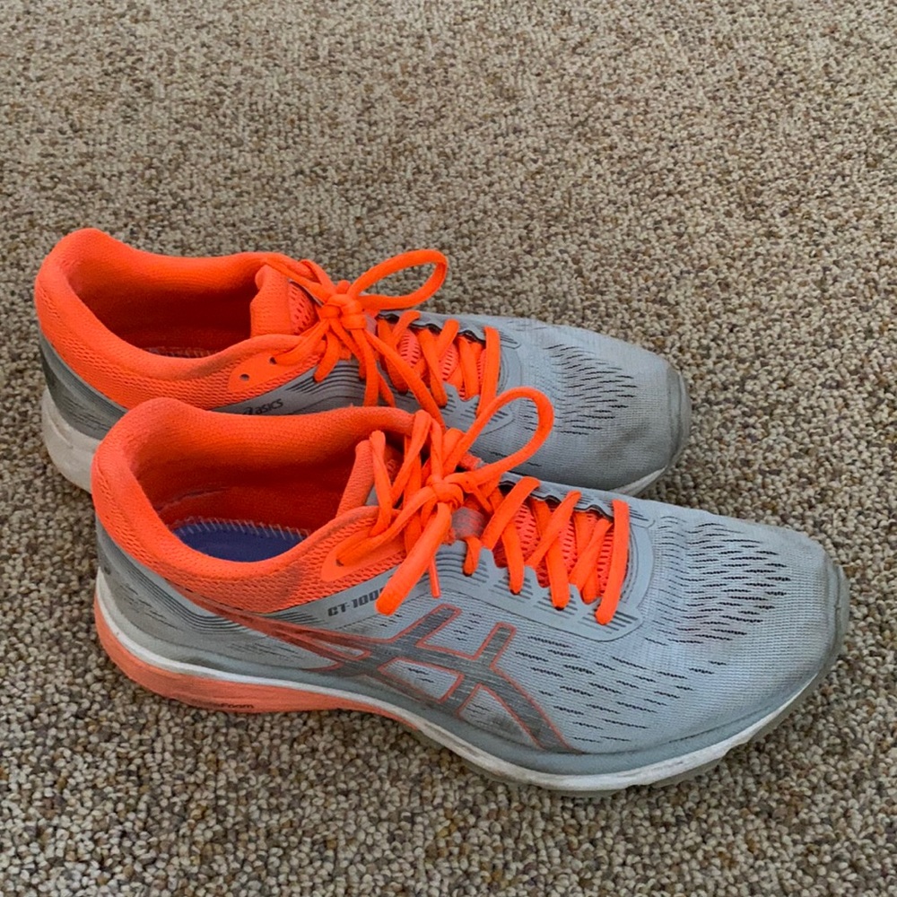 Women’s size 9 ASICS running shoes